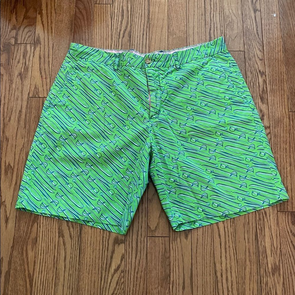 Lilly Pulitzer Green and Blue Sword Print Bermuda Shorts Men’s Sz 38